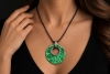 Hollfelder Collier Geschnitztes Jade Ornament mit Diamanten Weißgold 750 