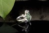 Tier Motiv Ring Frosch in 750er Weißgold mit Tsavorite und Rubin 