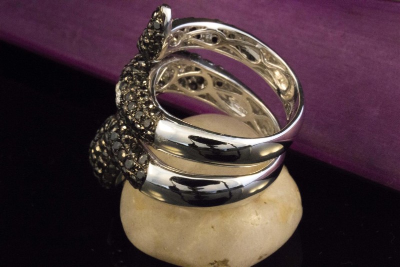 Tier Motiv Ring Schlange mit Brillanten in 750 Weißgold 