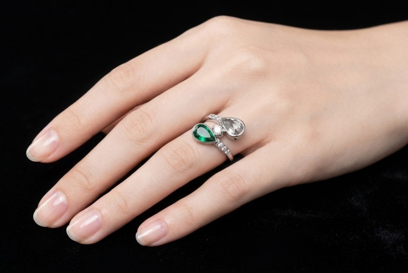 Vintage Tropfen Ring Turmalin und Rosenschliff Diamant in 750er Weißgold 