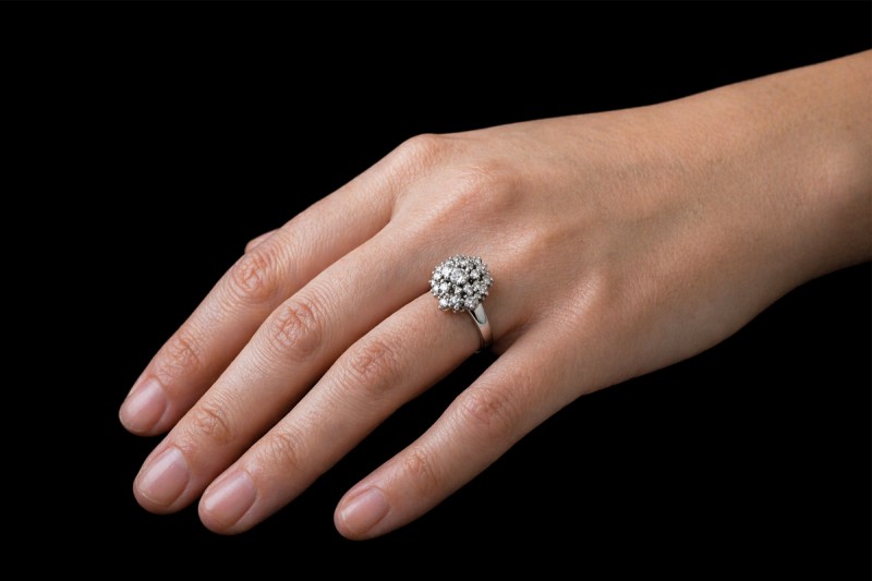 Diamant-Cluster Ring Diamanten 585er Weißgold Vintage Goldschmiedearbeit 