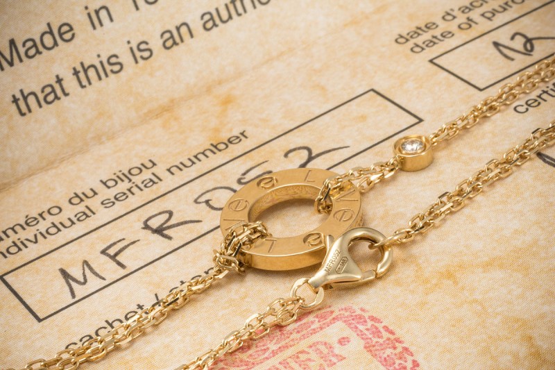 Cartier Love Collier Kette mit Anhänger 2 Diamanten in 750er Gelbgold 