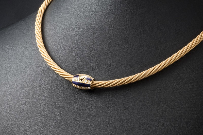 Wellendorff Ronde Anhänger Salome Blau 0,72 Ct. Diamanten 750er Gelbgold 