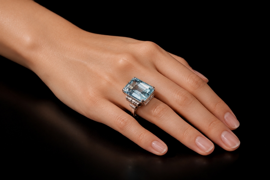 Großer Cocktailring 30 Carat Aquamarin im Emerald Cut in 558er Weißgold 