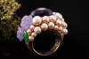 MIMÍ Cocktail Ring Blumen mit Amethyst Perlen und Jade in 750er Roségold 