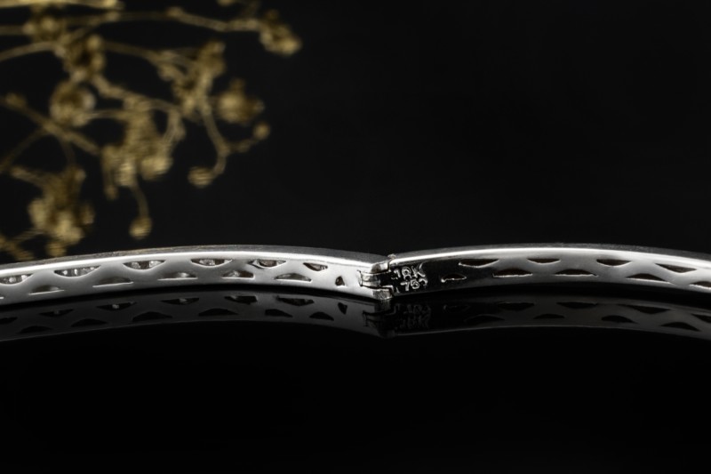 Diamant Armreif Armband mit Diamanten Goldschmiedearbeit in Weißgold 750 