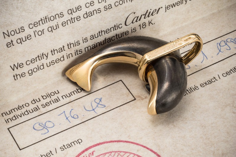 Cartier Delphin Großer Anhänger Smaragd Silverium Gelbgold 750 Full Set 