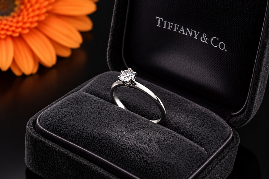 Tiffany & Co Solitär Ring Setting mit Diamant Brillant 0,34 Ct in Platin 